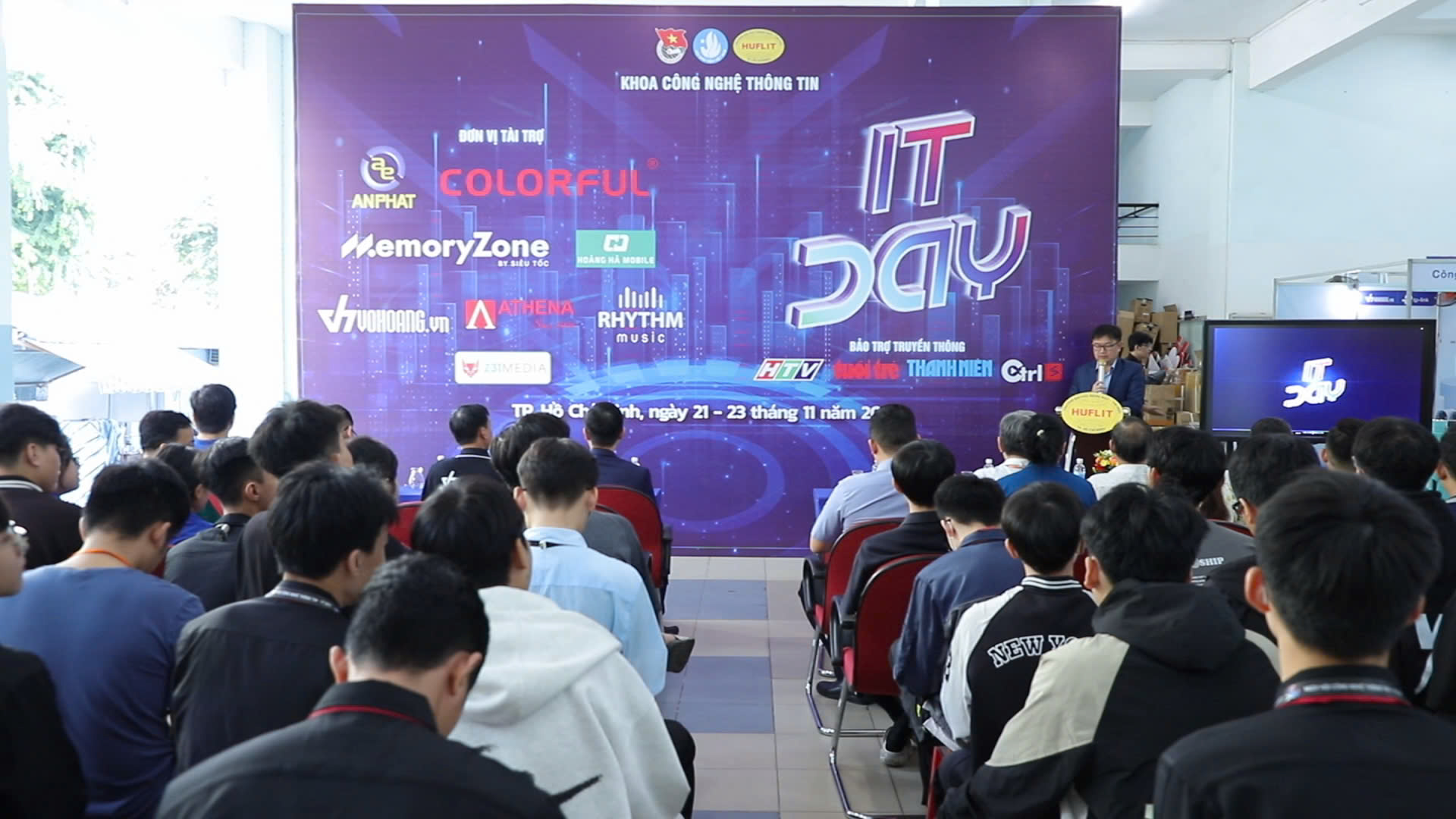 Doan-Hoi-HUFLIT-ITDay24-2.jpg