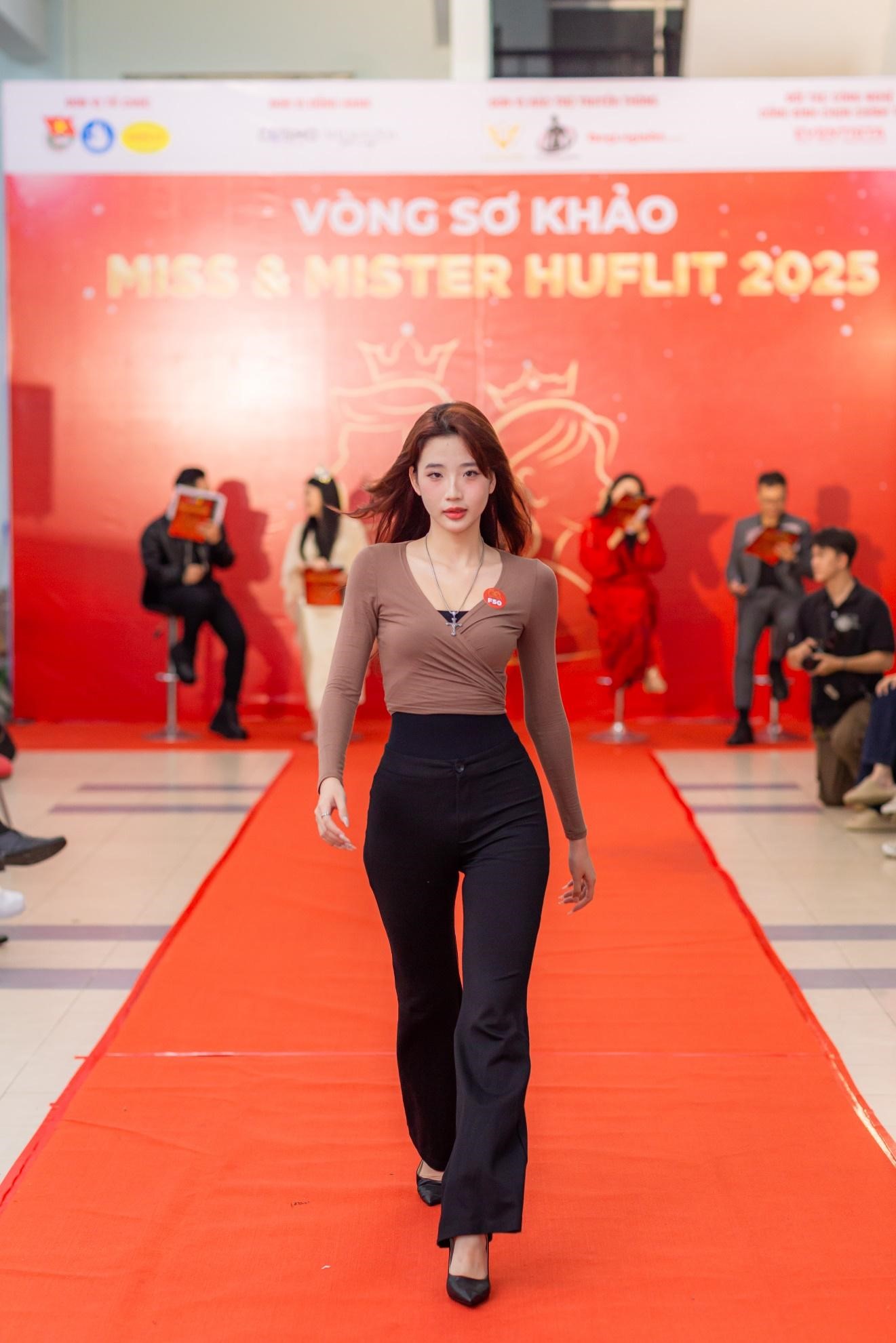 Doan-Hoi-HUFLIT-MM-HUFLIT-2025-4.jpg