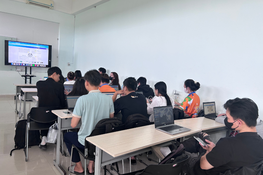 FPT-Polytechnic_CT_dao_duc_thuong_hieu-4.png