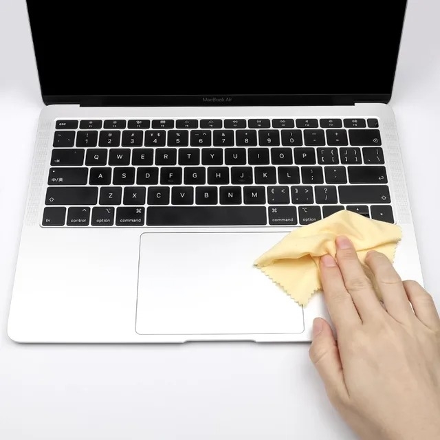 trackpad_macbook_bi_loan_8_a11a45c9db.jpg