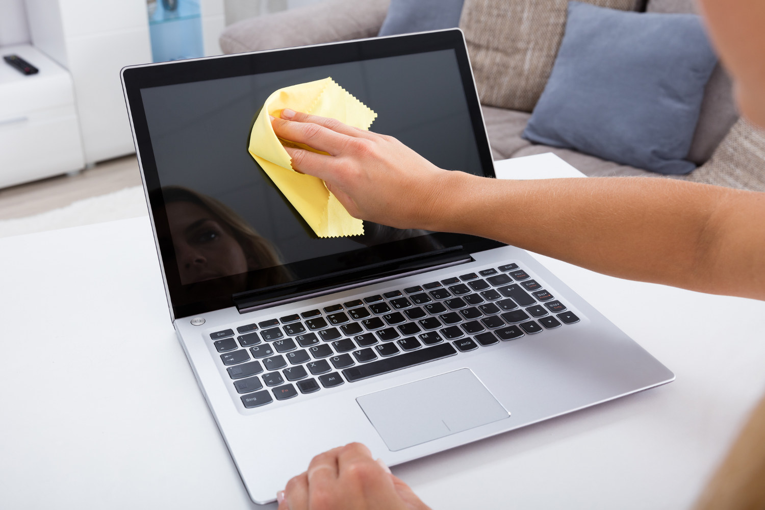 0205_huong-dan-kiem-tra-pin-laptop-7.jpg